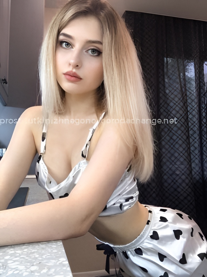 Дарья привлекальеная девушка из Краснодара цена от 4000 руб