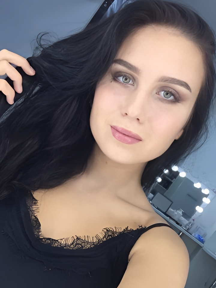 Дина привлекальеная девушка из Краснодара цена от 3000 руб