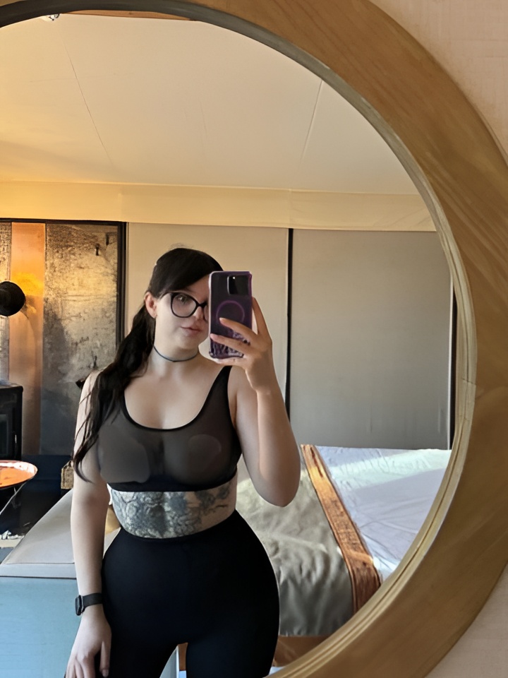 Наташа привлекальеная девушка из Краснодара цена от 4000 руб