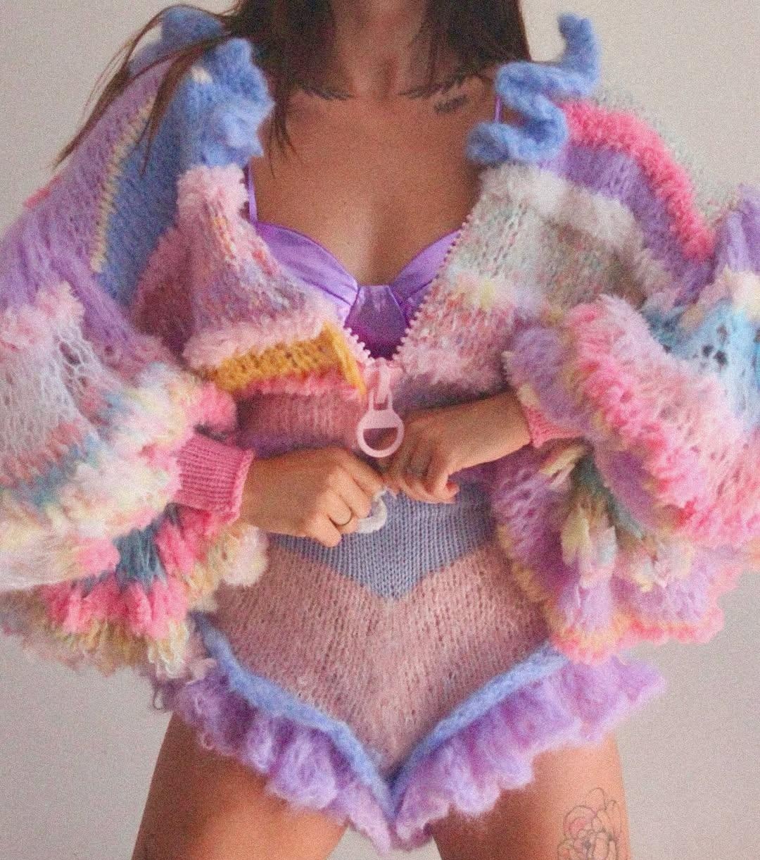 Анита привлекальеная девушка из Краснодара цена от 7000 руб