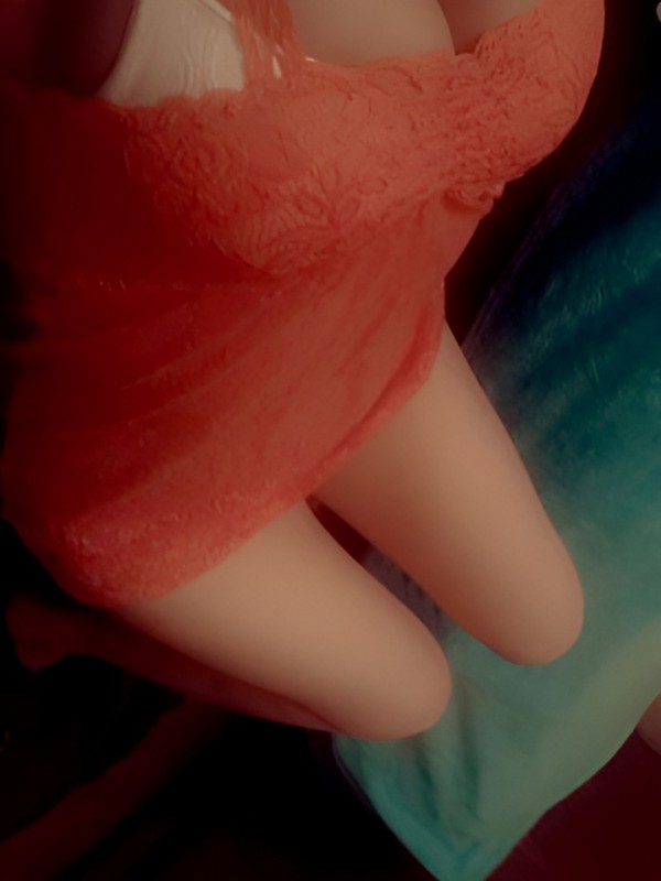 Елена привлекательная девушка из Краснодара цена от 2000 руб