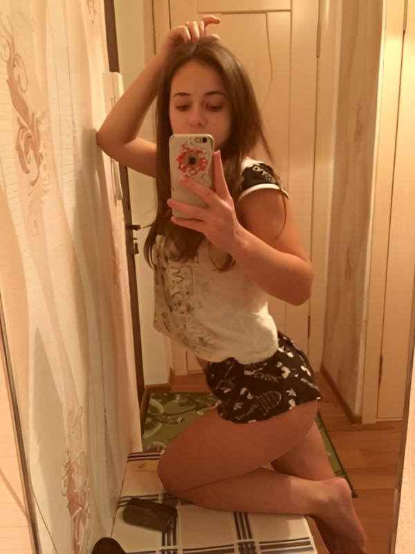 Лина привлекательная девушка из Краснодара цена от 2000 руб