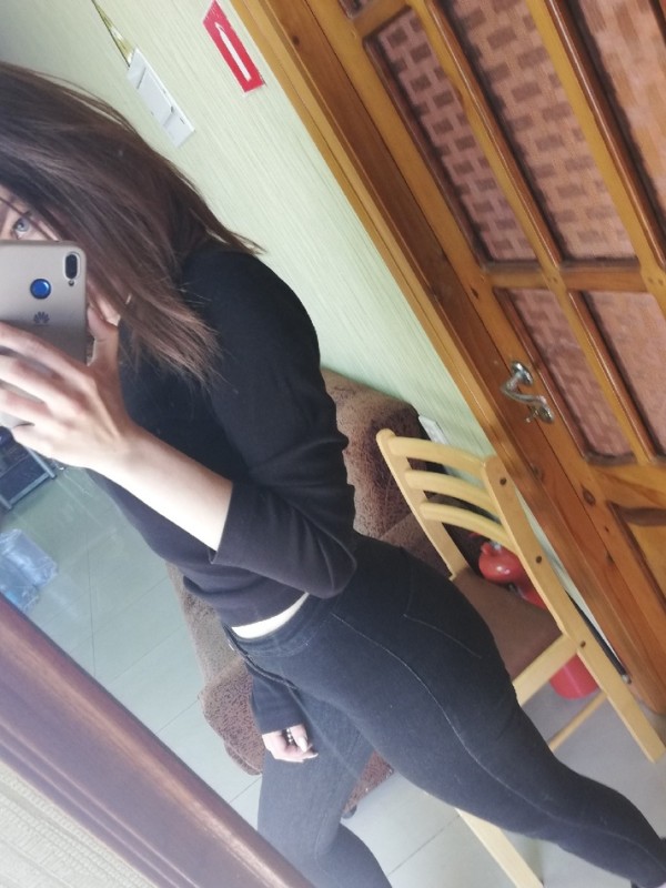 Лиза привлекательная девушка из Краснодара цена от 1500 руб