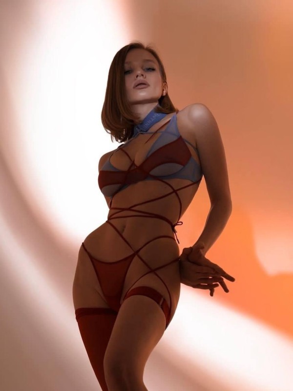 Валерия привлекательная девушка из Краснодара цена от 5000 руб